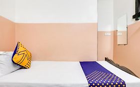 Spot On 68590 Hotel Jagdamba Palace